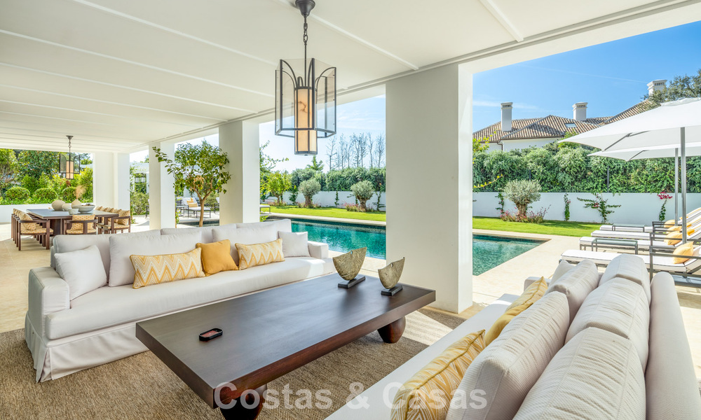 Spacious luxury villa for sale in the exclusive Cascada de Camojan on Marbella's Golden Mile 74713