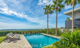 Majestic luxury villa with panoramic views for sale La Quinta, Benahavis - Marbella 74984 