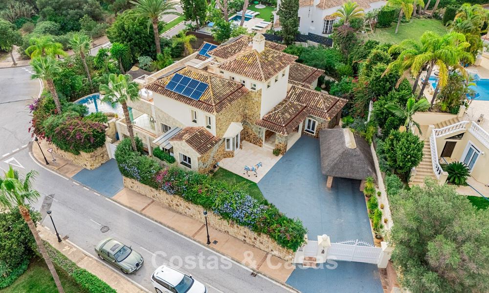 Mediterranean luxury villa for sale close to the beach in Elviria east of Marbella centre 74941