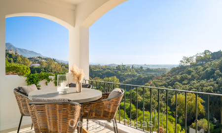 Stunning 3 bedroom apartment for sale with sea views in Benahavis - Marbella 75014