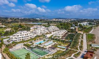 Luxury apartment for sale, in a luxurious beach complex on the New Golden Mile between Marbella and Estepona 773553 