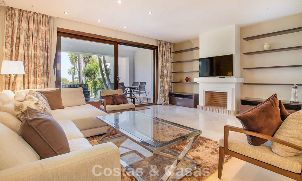 Spacious, move-in ready townhouse for sale with sea view in a gated complex in Benahavis - Marbella 773521