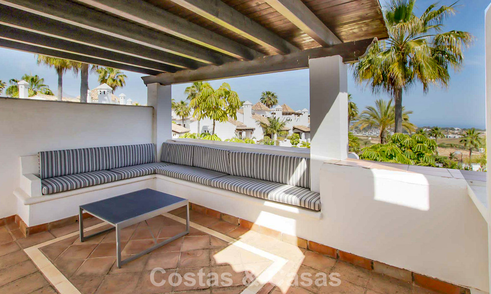 Spacious, move-in ready townhouse for sale with sea view in a gated complex in Benahavis - Marbella 773536