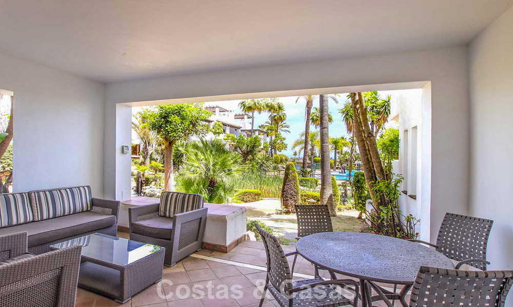 Spacious, move-in ready townhouse for sale with sea view in a gated complex in Benahavis - Marbella 773540