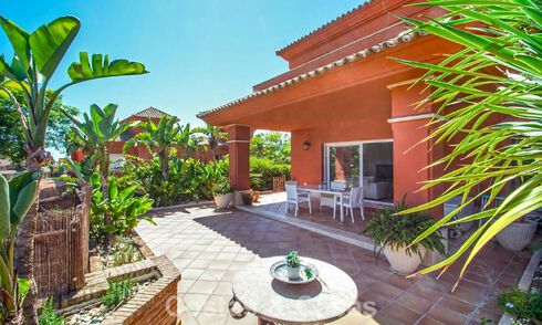 Spacious semi-detached house for sale in a gated golf resort in East Marbella 773505