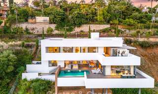 Ready to move in, modernist luxury villa for sale, with sea views in a gated community in Benahavis - Marbella 773603 