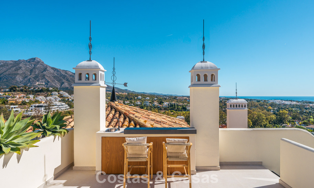 Prestigious renovated penthouse with panoramic sea views for sale in Nueva Andalucia’s Golf Valley, Marbella 773633