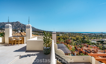 Prestigious renovated penthouse with panoramic sea views for sale in Nueva Andalucia’s Golf Valley, Marbella 773635