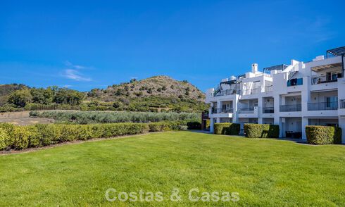 Luxurious 3 bedroom apartment for sale with huge garden in Benahavis - Marbella 773678