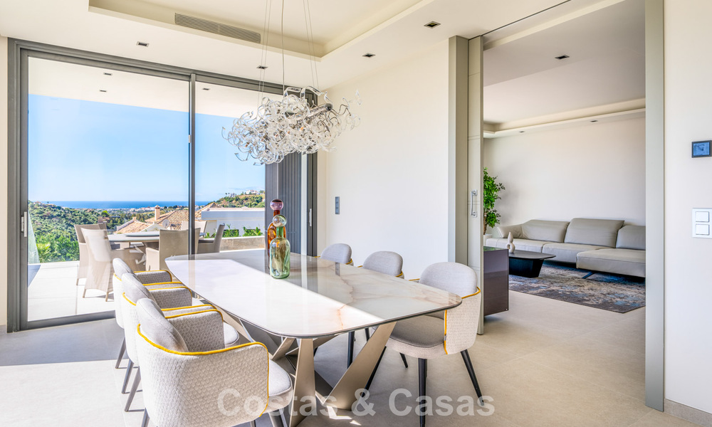 Brand new luxury villa with sea views for sale in a gated community in La Quinta, Marbella - Benahavis 773686