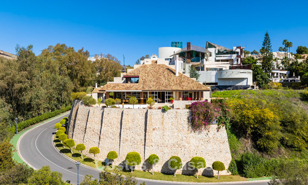 Architectural masterpiece for sale with stunning sea views in La Quinta, Benahavis - Marbella 774025