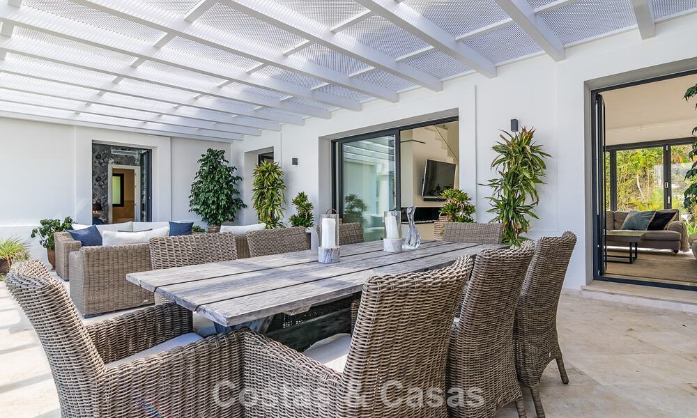 Luxury villa with timeless Mediterranean design for sale in a sought-after golf area of Nueva Andalucia, Marbella 773703