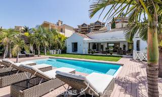 Luxury villa with timeless Mediterranean design for sale in a sought-after golf area of Nueva Andalucia, Marbella 773711 