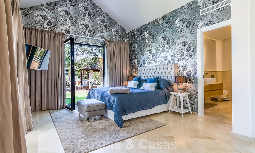 Luxury villa with timeless Mediterranean design for sale in a sought-after golf area of Nueva Andalucia, Marbella 773730