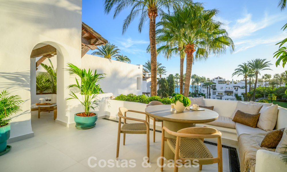 Move-in ready luxury penthouse for sale in a leading beach resort within walking distance of Estepona centre 773742