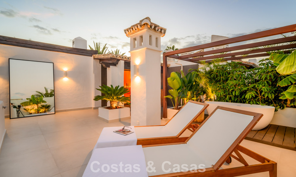 Move-in ready luxury penthouse for sale in a leading beach resort within walking distance of Estepona centre 773745