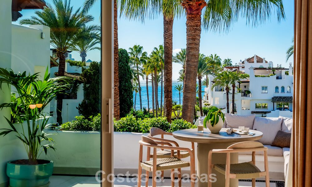 Move-in ready luxury penthouse for sale in a leading beach resort within walking distance of Estepona centre 773765