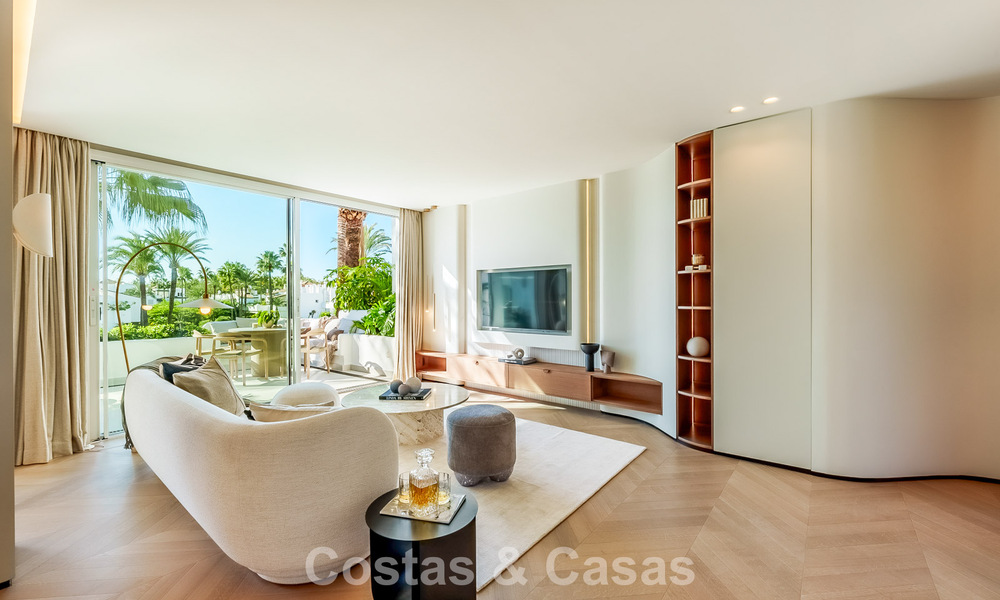 Move-in ready luxury penthouse for sale in a leading beach resort within walking distance of Estepona centre 773769