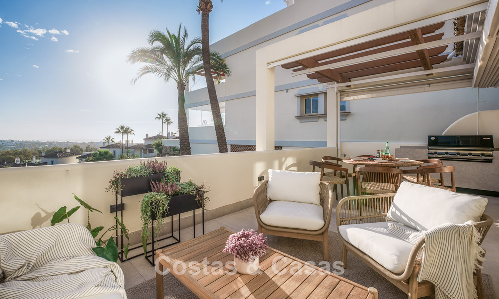 Contemporary renovated luxury apartment for sale with panoramic sea views in Nueva Andalucia’ Golf Valley, Marbella 773785