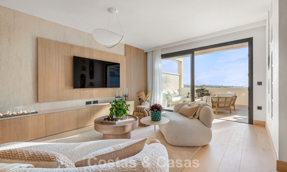 Contemporary renovated luxury apartment for sale with panoramic sea views in Nueva Andalucia’ Golf Valley, Marbella 773794