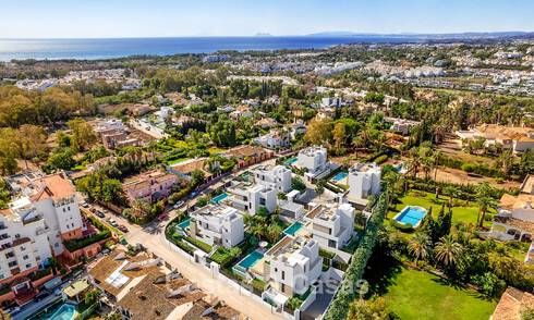 7 new luxury villas for sale within walking distance of a beautiful golf clubhouse on the New Golden Mile, Marbella - Estepona 773695