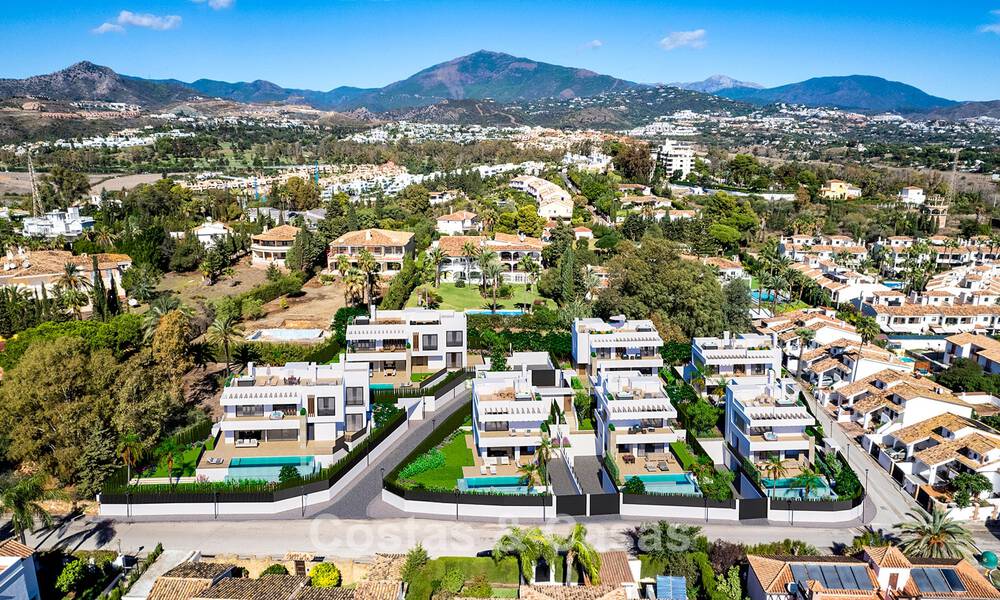 7 new luxury villas for sale within walking distance of a beautiful golf clubhouse on the New Golden Mile, Marbella - Estepona 773696