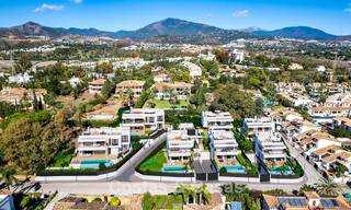 7 new luxury villas for sale within walking distance of a beautiful golf clubhouse on the New Golden Mile, Marbella - Estepona 773696 