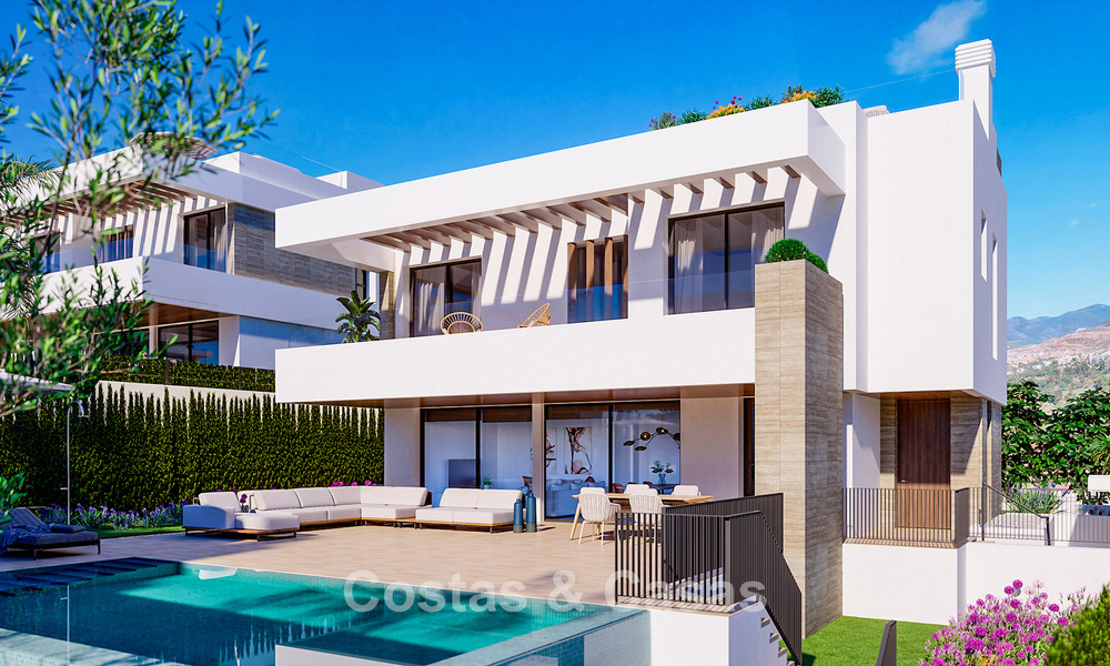 7 new luxury villas for sale within walking distance of a beautiful golf clubhouse on the New Golden Mile, Marbella - Estepona 773698