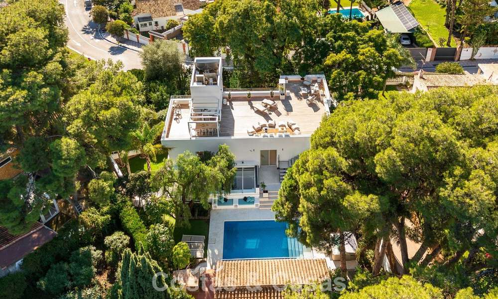 Modern luxury villa with separate guest house and privacy for sale in Nueva Andalucia, Marbella 774079