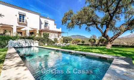 Enchanting luxury villa on beautiful grounds for sale surrounded by greenery in El Madroñal, Benahavis - Marbella 774151