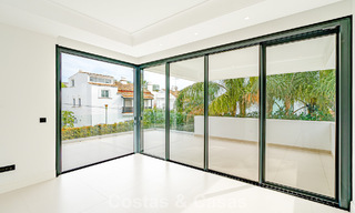 Move-in ready, contemporary new-build villa for sale just a stone's throw from the beach on Marbella's Golden Mile 774329 