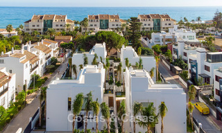 Move-in ready, contemporary new-build villa for sale just a stone's throw from the beach on Marbella's Golden Mile 774339 