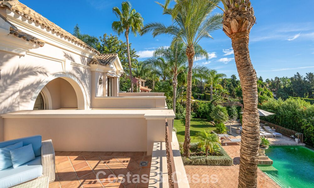 Impressive luxury villa for sale in a prestigious urbanisation within walking distance to the beach in Guadalmina Baja, Marbella 773934