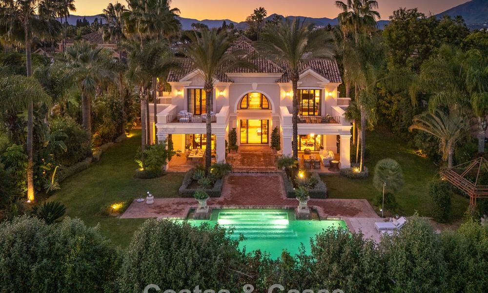 Impressive luxury villa for sale in a prestigious urbanisation within walking distance to the beach in Guadalmina Baja, Marbella 773939