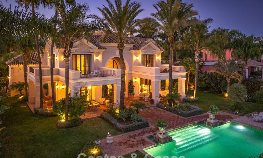 Impressive luxury villa for sale in a prestigious urbanisation within walking distance to the beach in Guadalmina Baja, Marbella 773955