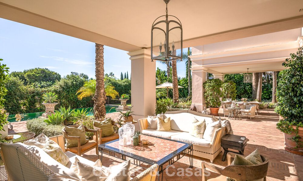 Impressive luxury villa for sale in a prestigious urbanisation within walking distance to the beach in Guadalmina Baja, Marbella 773962