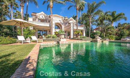 Impressive luxury villa for sale in a prestigious urbanisation within walking distance to the beach in Guadalmina Baja, Marbella 773966