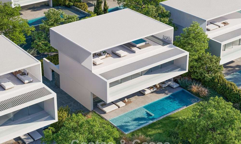 High-tech designer villas for sale in a natural setting on the golf course in Estepona 774444