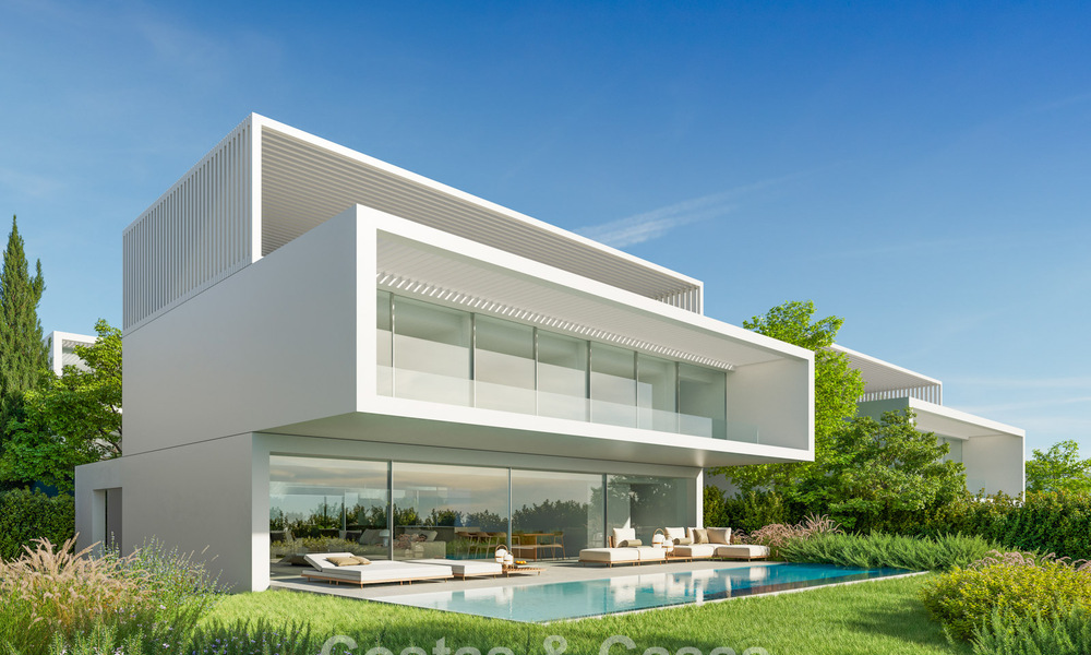 High-tech designer villas for sale in a natural setting on the golf course in Estepona 774445