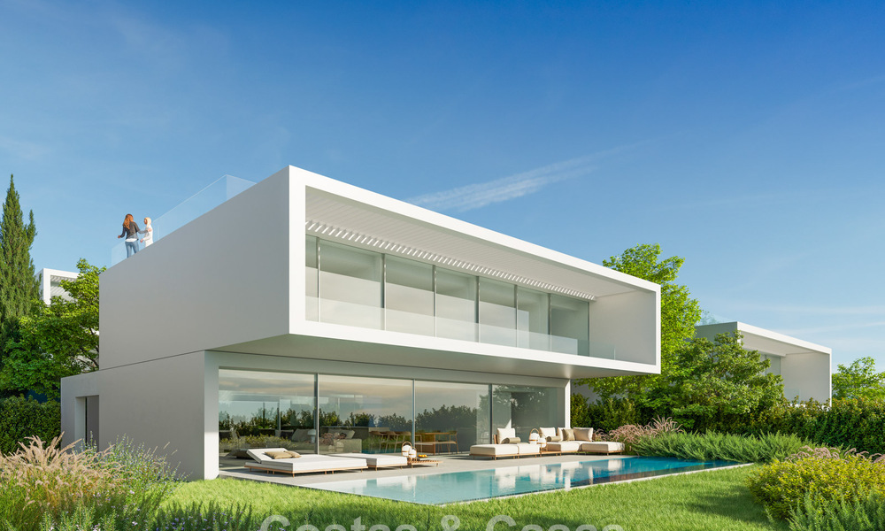 High-tech designer villas for sale in a natural setting on the golf course in Estepona 774466