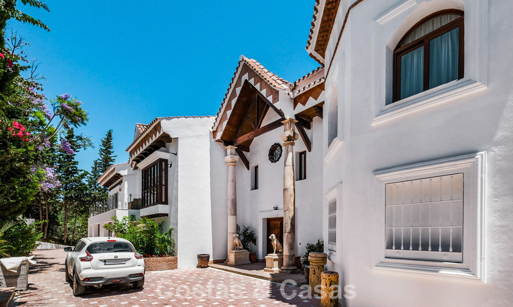 Unique loft style villa for sale in a sought after residential area in Nueva Andalucia, Marbella 774487