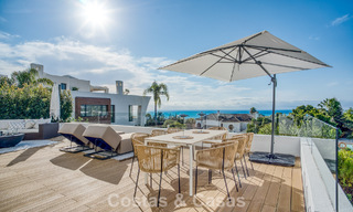 Luxurious duplex apartment for sale with sea views in a high-end Sierra Blanca complex on Marbella’s Golden Mile 774599