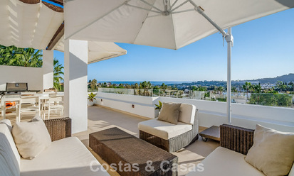 Luxurious duplex penthouse for sale in a gated complex in nueva andalucía’s golf valley, Marbella 796726