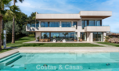 Modern luxury villa with breathtaking sea views for sale near Malaga West, Costa del Sol 799445
