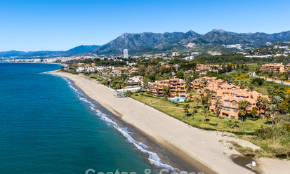 First-class duplex penthouse for sale in a beachfront development in Los Monteros, East Marbella 803254